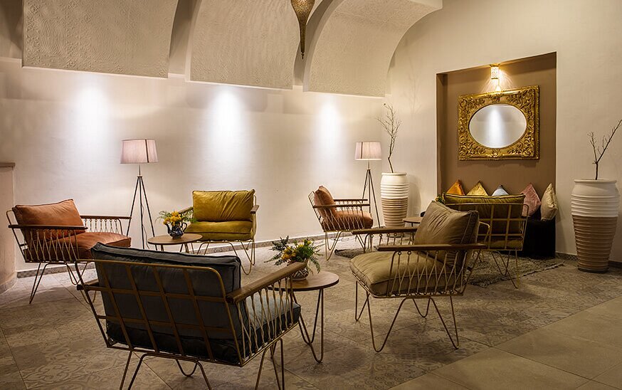 Dellarosa Hotel Suites & Spa